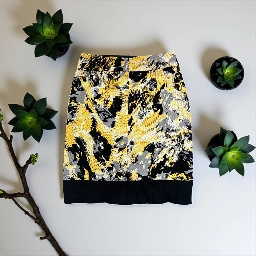 Worthington Skirt Women's Size 10 Yellow Black Abstract Print Career‎
